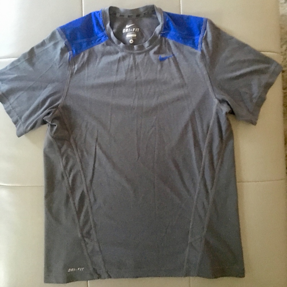 Nike dry fit performance shirt
